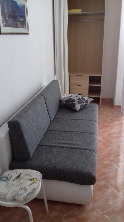 Apartments Erceg Omiš Екстериор снимка