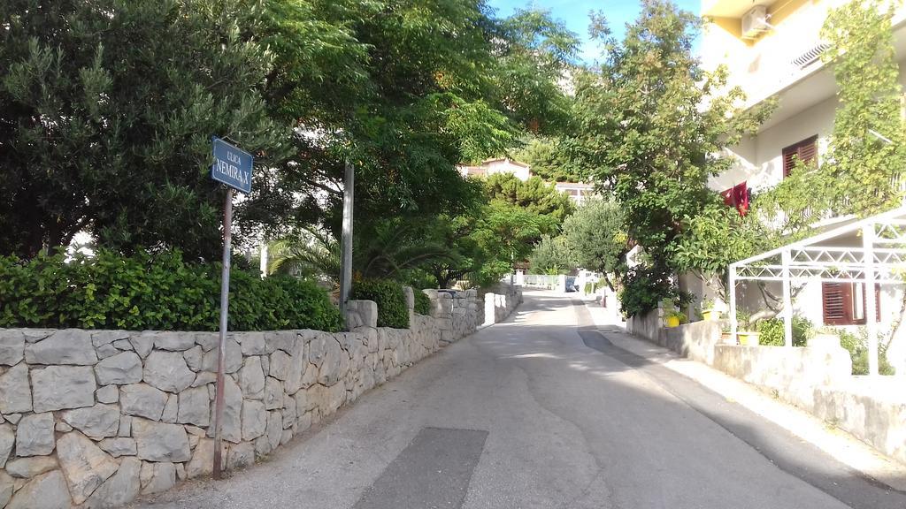 Apartments Erceg Omiš Екстериор снимка