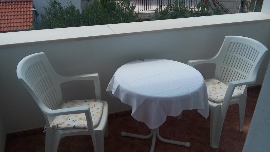 Apartments Erceg Omiš Екстериор снимка