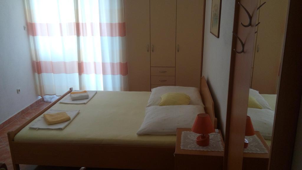 Apartments Erceg Omiš Екстериор снимка