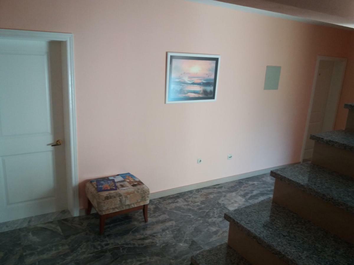 Apartments Erceg Omiš Екстериор снимка