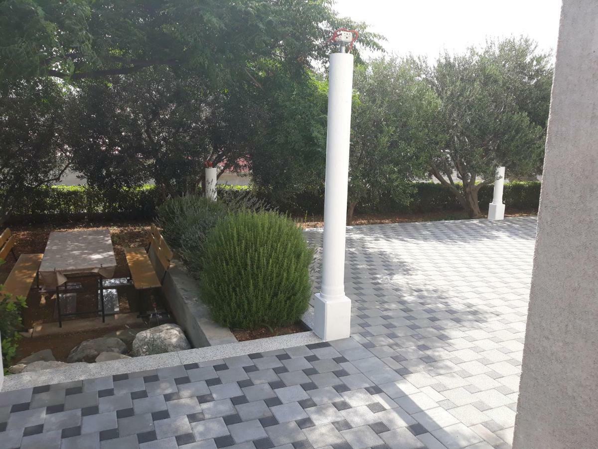 Apartments Erceg Omiš Екстериор снимка