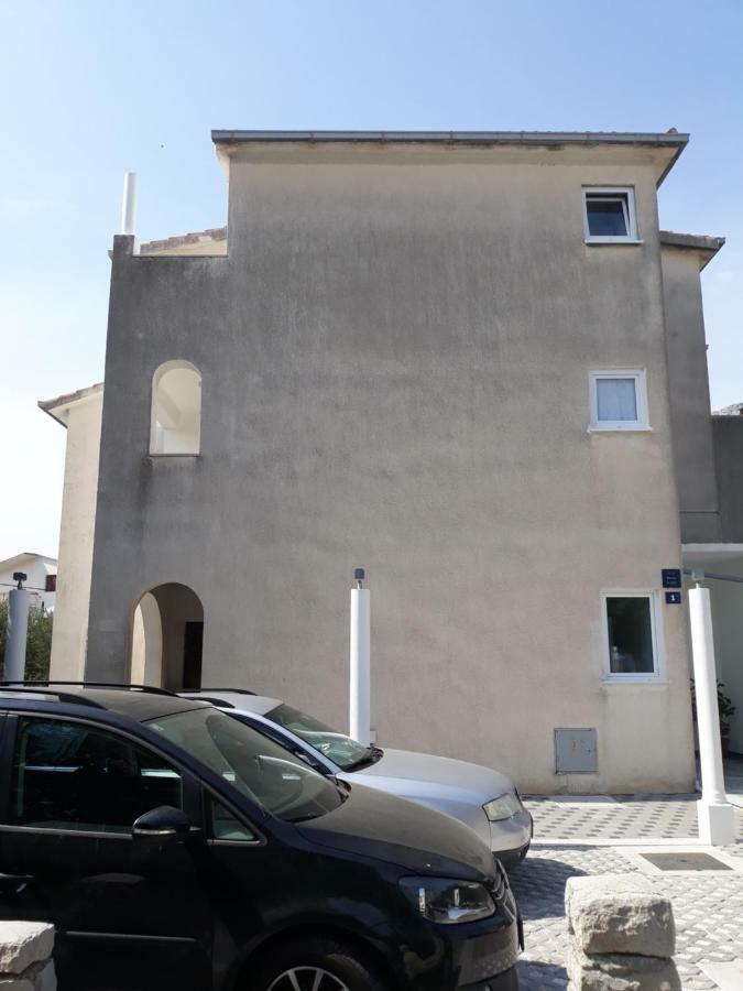 Apartments Erceg Omiš Екстериор снимка