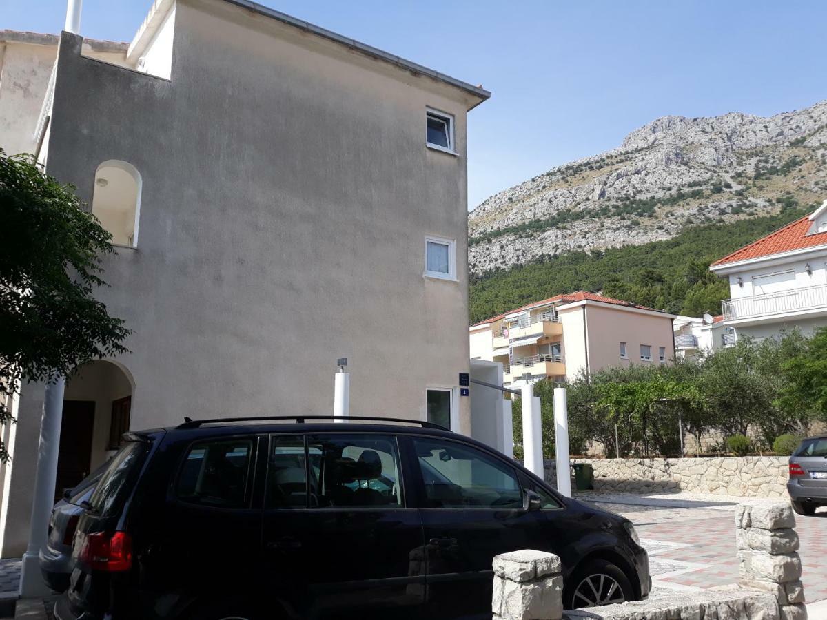 Apartments Erceg Omiš Екстериор снимка