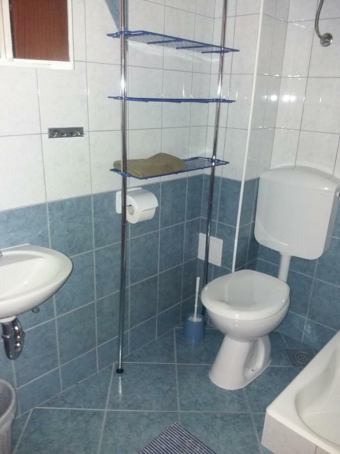 Apartments Erceg Omiš Екстериор снимка