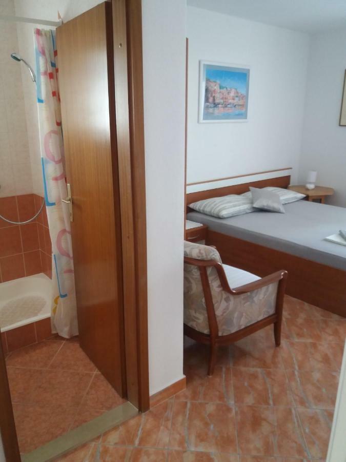 Apartments Erceg Omiš Екстериор снимка