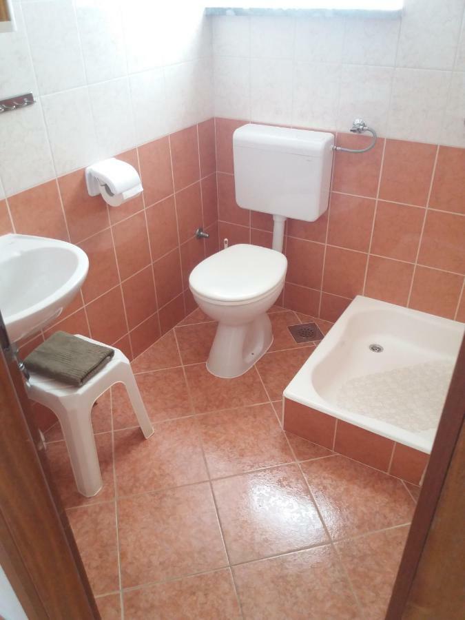 Apartments Erceg Omiš Екстериор снимка