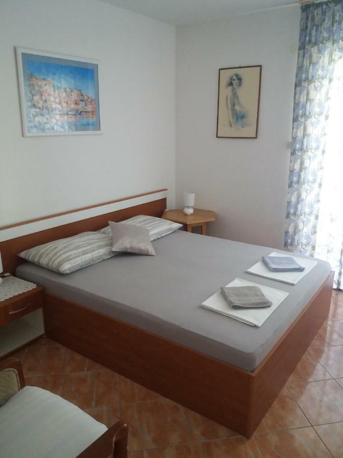 Apartments Erceg Omiš Екстериор снимка